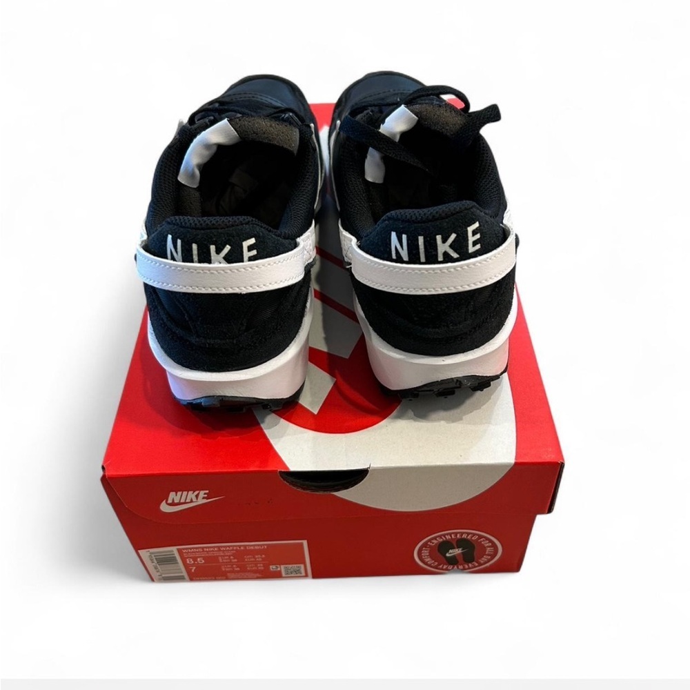 Nike Black Women’s Sneakers Waffle Debut Size 8.5/Men’s Size 7, NEW IN BOX - Picture 4 of 7